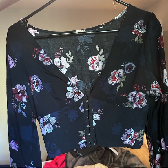 Wild Fable Floral Crop Top Size Small - Picture 1 of 5